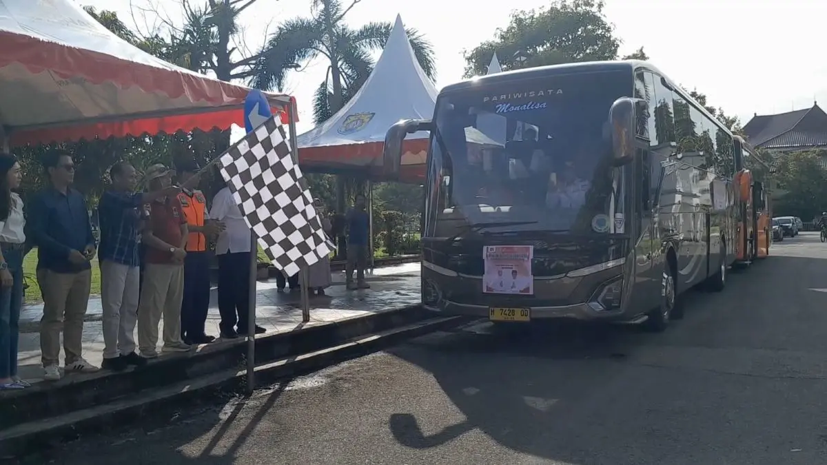 Full Senyum! Pemkab Kendal Fasilitasi 100 Warga Balik Rantau Gratis ke Jabodetabek