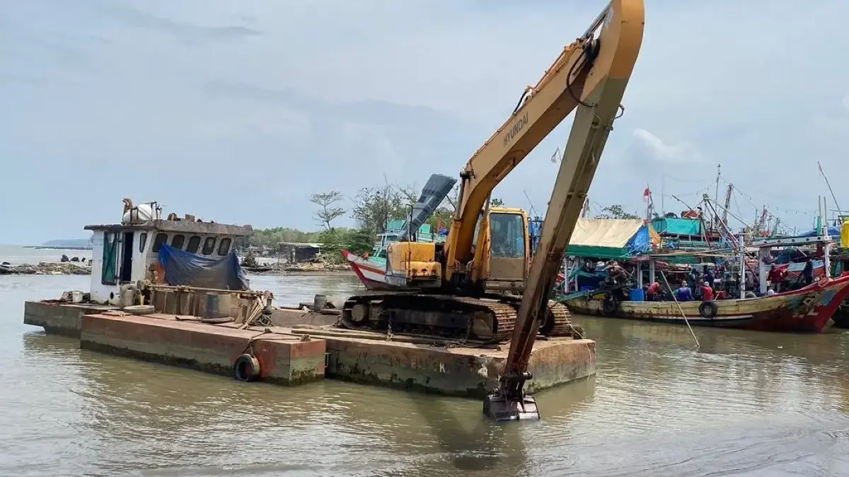 Muara Sungai Sambong Dangkal, DPRD Batang Desak Percepatan Penataan Agar Nelayan Tak Lagi Kandas Muara Sungai Sambong Dangkal, DPRD Batang Desak Percepatan Penataan Agar Nelayan Tak Lagi Kandas