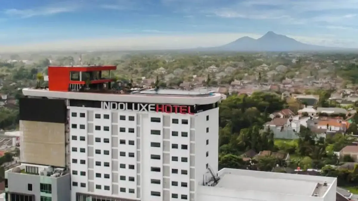 Rekomendasi Hotel Paling Hits di Jogja, View Gunung Merbabu dan Gunung Merapi