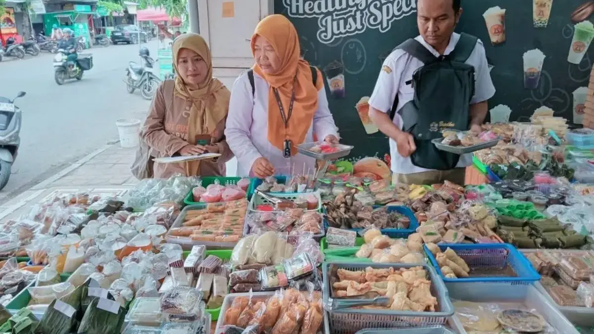 Waspada Takjil Mengandung Boraks di Pekalongan, Dinkes Temukan Somay hingga Basreng Positif Zat Bahaya Waspada Takjil Mengandung Boraks di Pekalongan, Dinkes Temukan Somay hingga Basreng Positif Zat Bahaya
