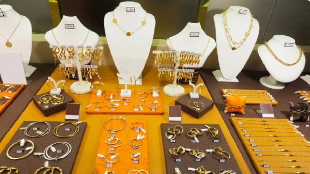 harga emas perhiasan hari ini Minggu 1 Maret 2026