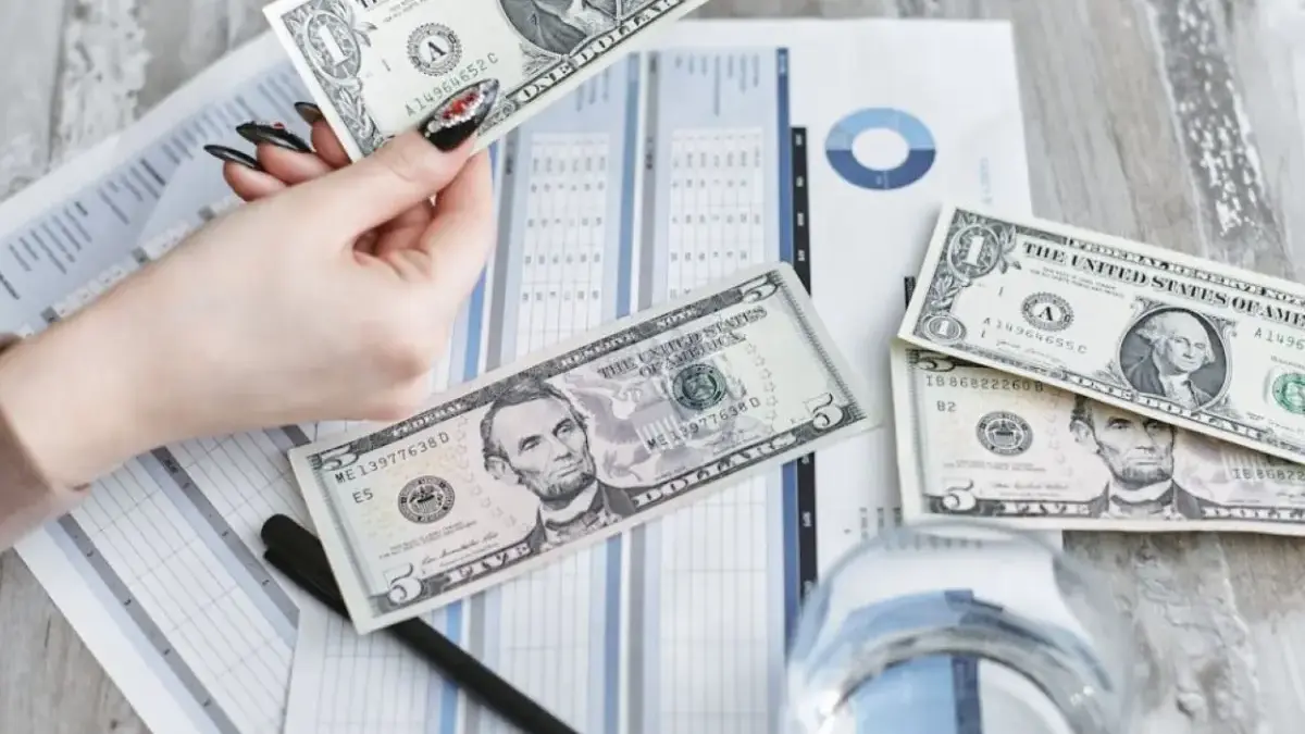 Ramalan Keuangan Zodiak 15 Maret 2026