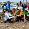 Cegah Abrasi Pantura, Kendal Mulai Penanaman 1 Juta Mangrove di Pesisir Pantai Jomblom