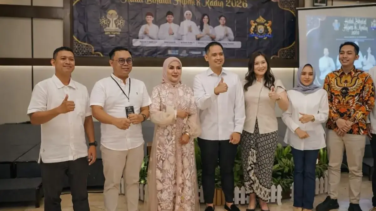 Gebrakan HIPMI dan KADIN Kendal! Satukan Ratusan Pengusaha & Pemerintah Demi Bangkitkan Ekonomi Daerah Gebrakan HIPMI dan KADIN Kendal! Satukan Ratusan Pengusaha & Pemerintah Demi Bangkitkan Ekonomi Daerah