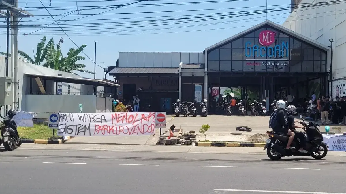 Geger! Jukir Tolak E-Parking Mie Gacoan 2 Pekalongan, Tuntut Hak Warga Lokal Kelola Lahan Geger! Jukir Tolak E-Parking Mie Gacoan 2 Pekalongan, Tuntut Hak Warga Lokal Kelola Lahan