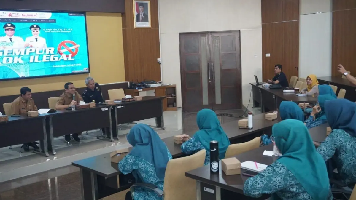 Gila! Denda Rokok Ilegal di Pekalongan Tembus Rp 55 Juta, Wali Kota Aaf Terjunkan Emak-emak PKK