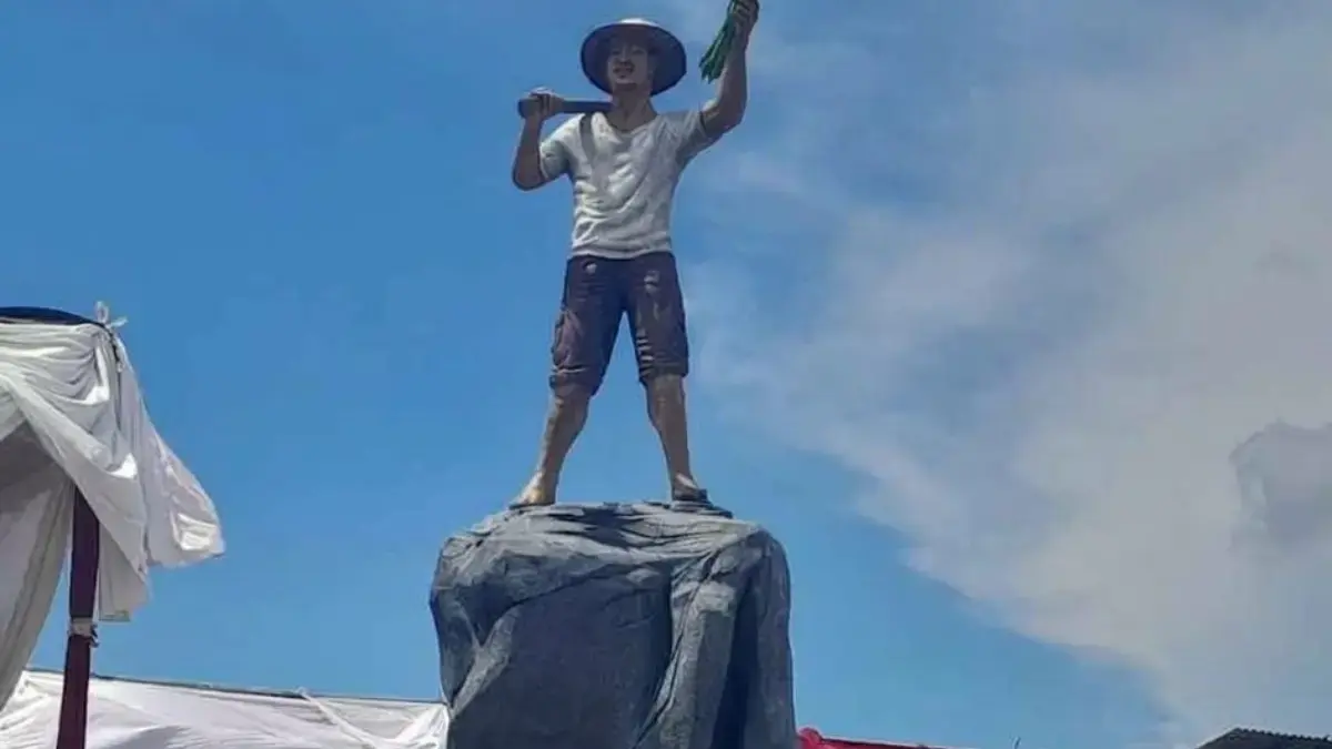 Habiskan Rp 100 Juta, Bupati Kendal Resmikan Tugu Tani Reborn Simbol Kebanggaan Pahlawan Pangan Habiskan Rp 100 Juta, Bupati Kendal Resmikan Tugu Tani Reborn Simbol Kebanggaan Pahlawan Pangan