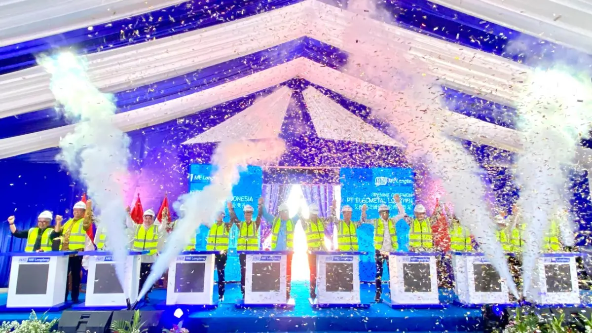 Peresmian operasional produksi PT Elecmetal Longteng Indonesia.