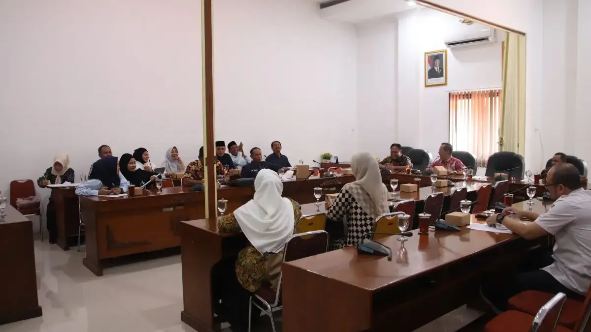 Kemiskinan di Pekalongan Turun Jadi 8,05 Persen, DPRD Soroti Data Bansos hingga Usulkan Pansus Kemiskinan di Pekalongan Turun Jadi 8,05 Persen, DPRD Soroti Data Bansos hingga Usulkan Pansus