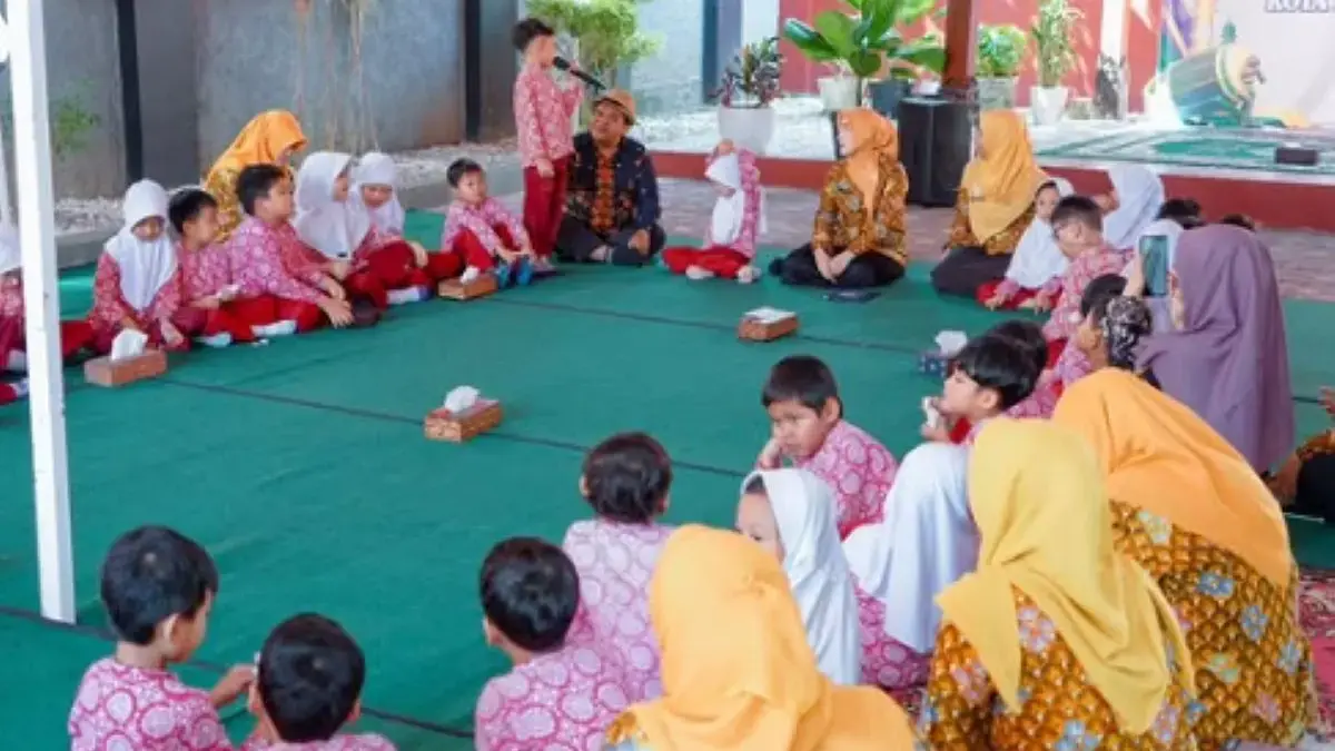 Menggemaskan! Puluhan Anak TK Serbu Guest House, Bunda PAUD Pekalongan Ajarkan Adab Bertamu