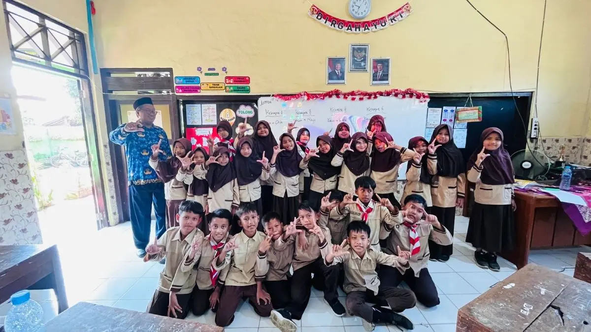 Rapor Literasi Sempat Turun, SDN Kuripan Lor 02 Langsung Gandeng Jurnalis Radar Pekalongan Masuk Kelas!