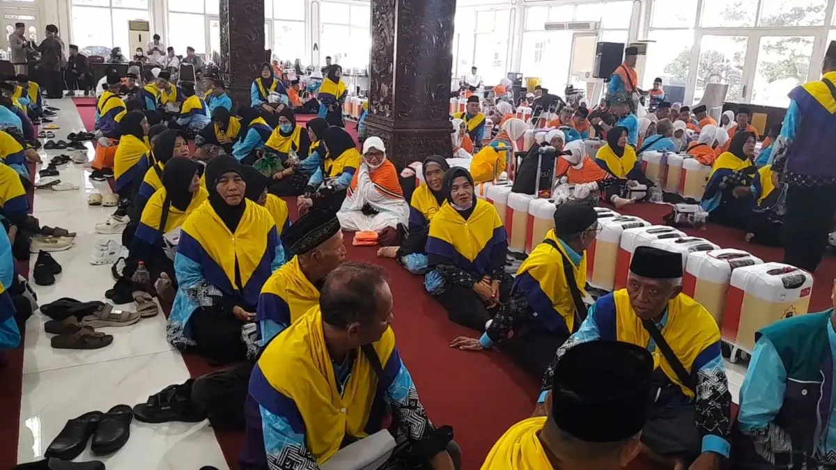 Resmi Berangkat, 1.214 Jemaah Haji Kendal 2026 Diminta Saling Jaga di Tanah Suci
