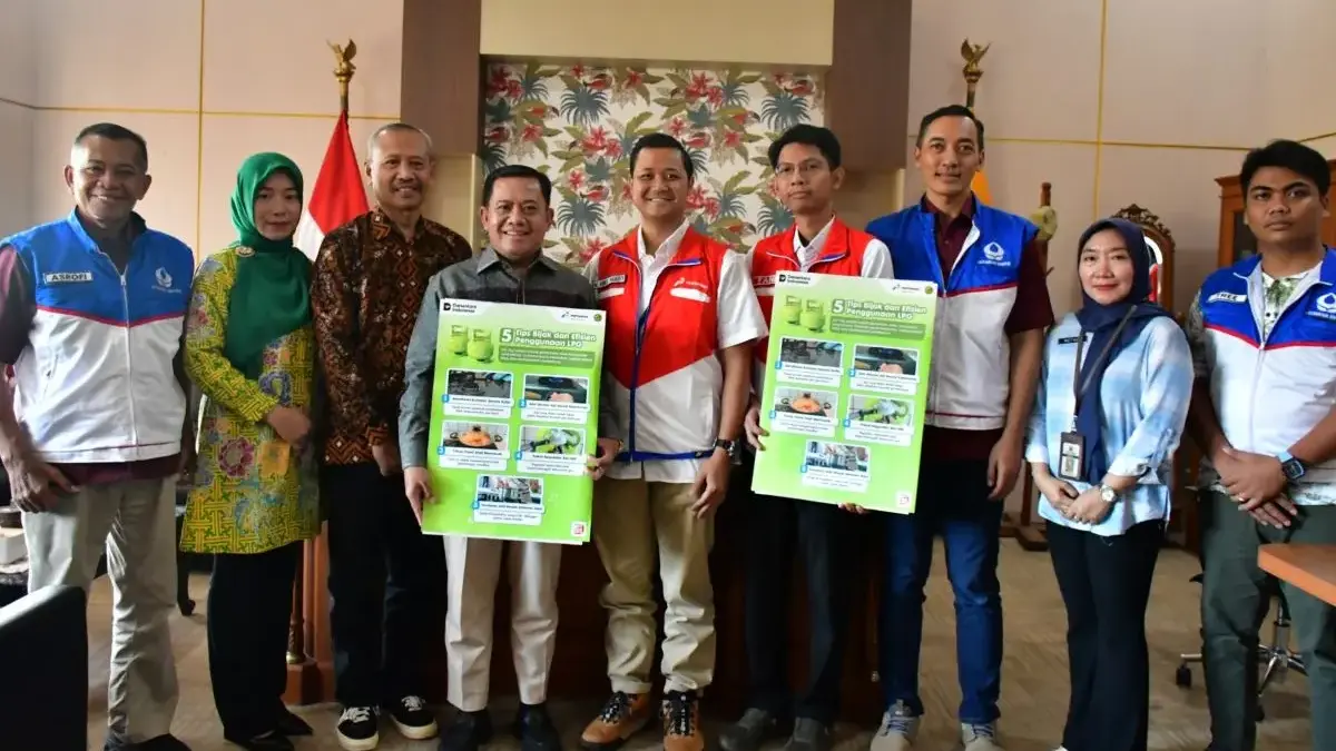 Tepis Isu Kelangkaan, Plt Bupati Pekalongan Jamin Stok LPG dan BBM Aman Hingga Akhir 2026