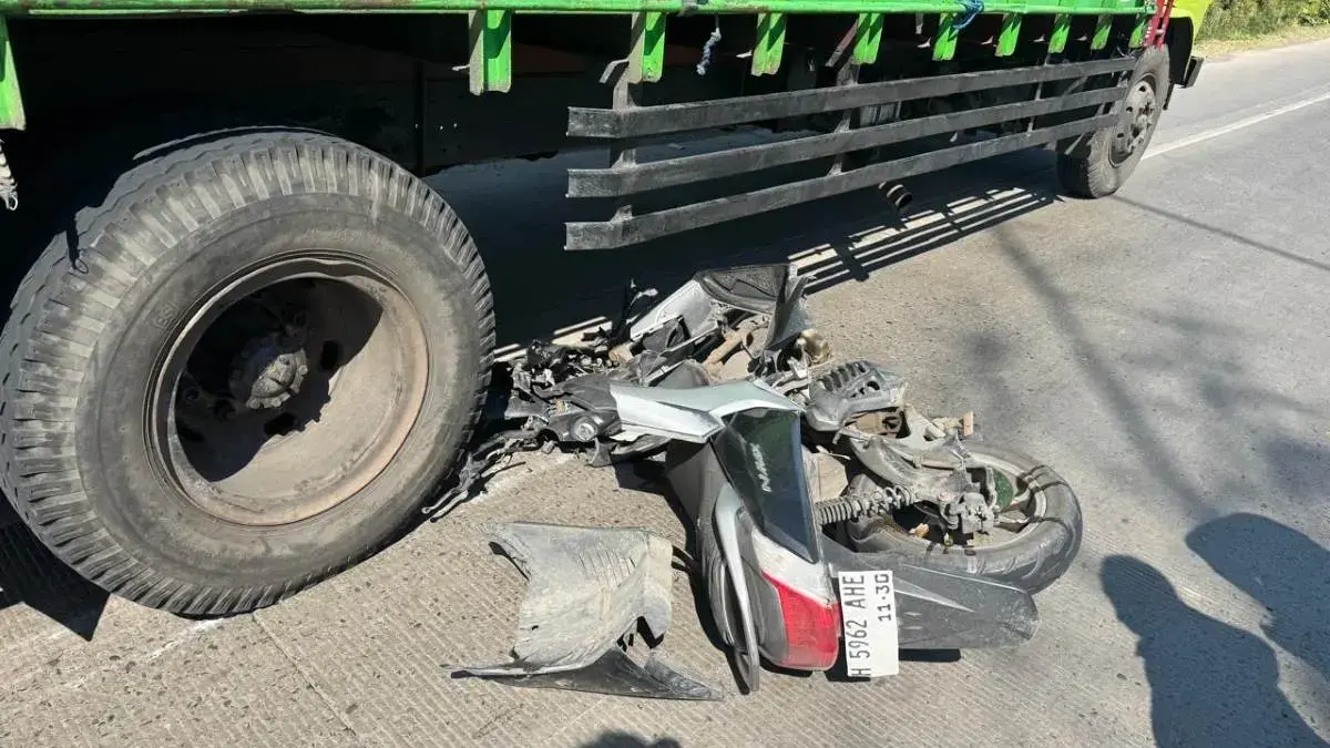 Tragis! Senggol Penyapu Jalan, Karyawan KIK Tewas Terlindas Truk di Pantura Kendal Tragis! Senggol Penyapu Jalan, Karyawan KIK Tewas Terlindas Truk di Pantura Kendal