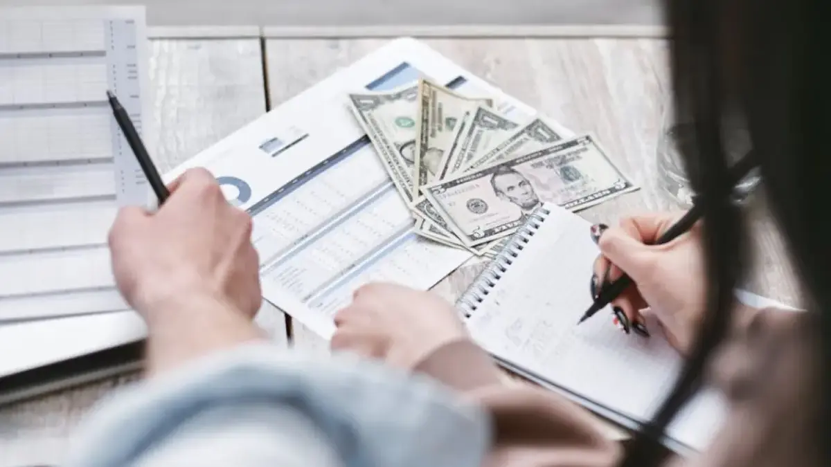 Ramalan Keuangan Zodiak Sabtu 25 April 2026