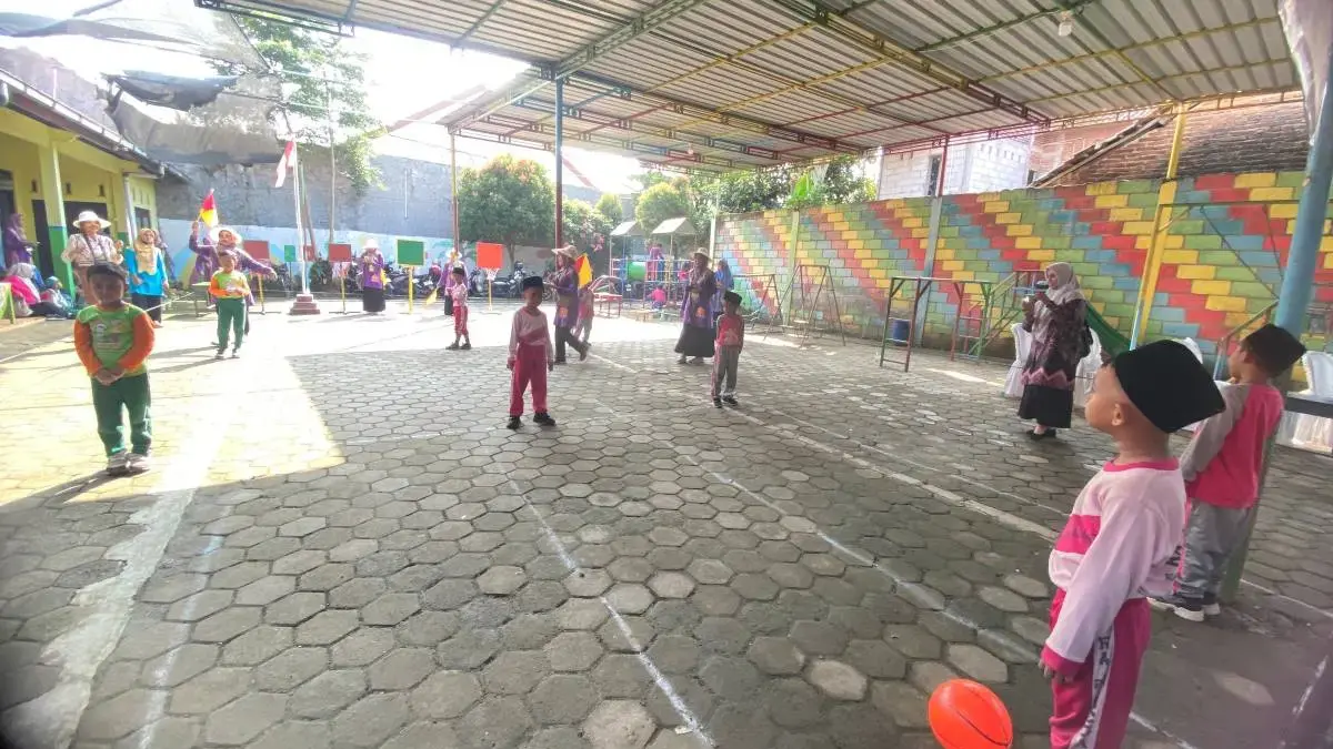 Bentuk Akhlak Usia Emas, 26 Lembaga Ikuti Festival Kompetisi Anak Raudhatul Athfal se-Kota Pekalongan Bentuk Akhlak Usia Emas, 26 Lembaga Ikuti Festival Kompetisi Anak Raudhatul Athfal se-Kota Pekalongan
