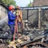 Diduga Korsleting Listrik, Rumah 3 KK di Kaliwungu Kendal Ludes Terbakar, Kerugian Capai Rp 250 Juta