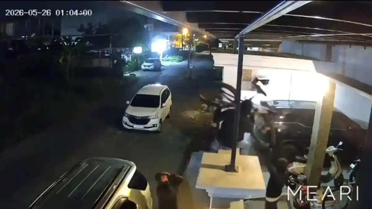 Disatroni Maling, Rumah Kepala Dinas Pertanian Kendal Kemalingan Dua Sepeda Senilai Puluhan Juta Rupiah Disatroni Maling, Rumah Kepala Dinas Pertanian Kendal Kemalingan Dua Sepeda Senilai Puluhan Juta Rupiah