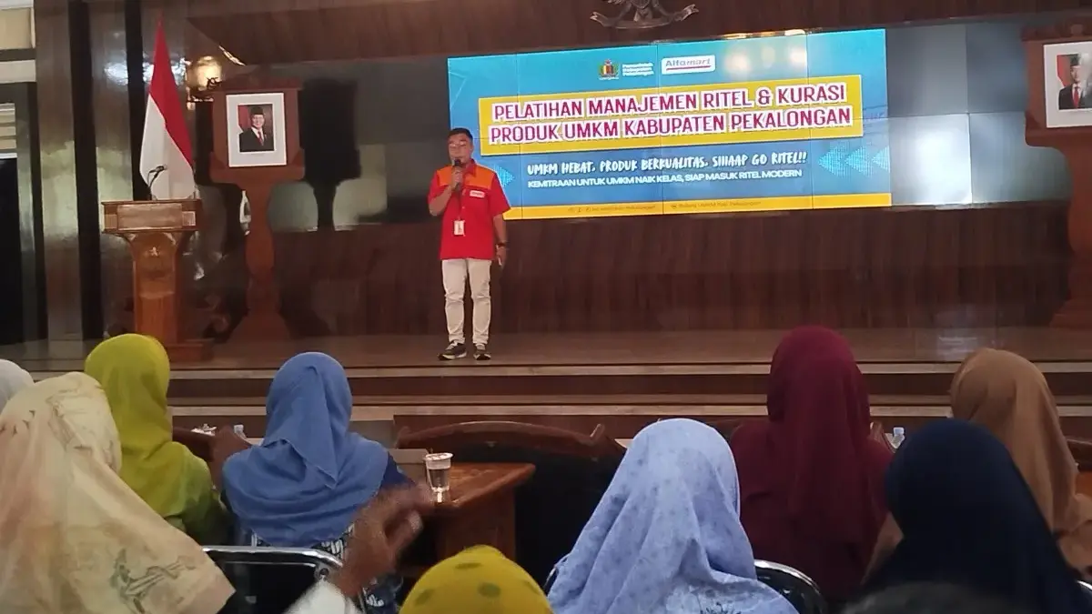 Dorong Pelaku UMKM Kuasai Bisnis Digital, Pemkab Pekalongan Gandeng Alfamart Lewat Program Alfamind