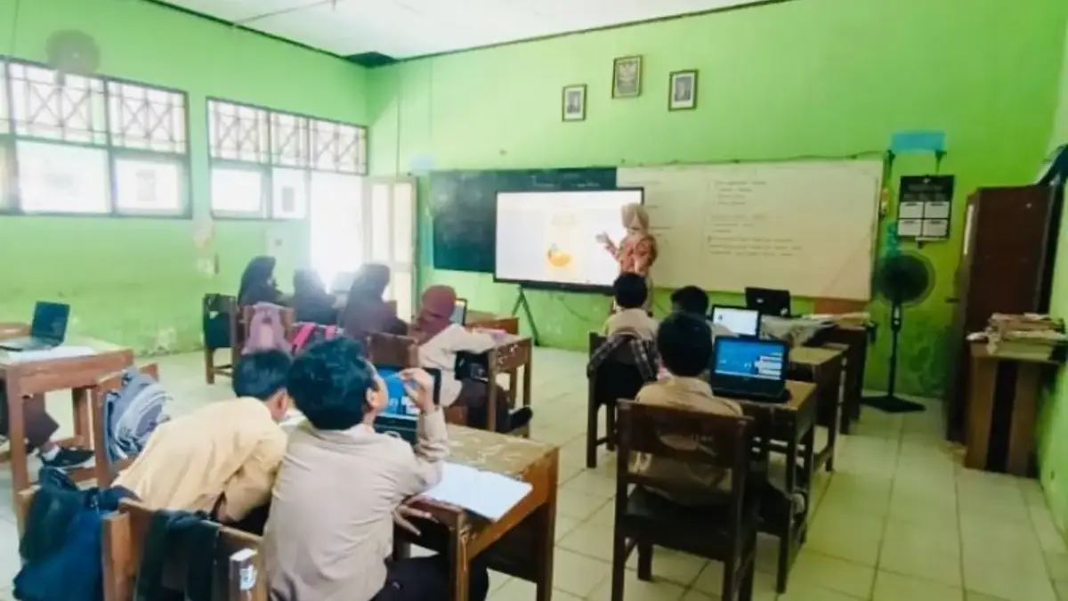 E-Book Bapukros Inovasi Guru SD Pekalongan Sulap Budaya Lokal Jadi Puisi Akrostik E-Book Bapukros: Inovasi Guru SD Pekalongan Sulap Budaya Lokal Jadi Puisi Akrostik