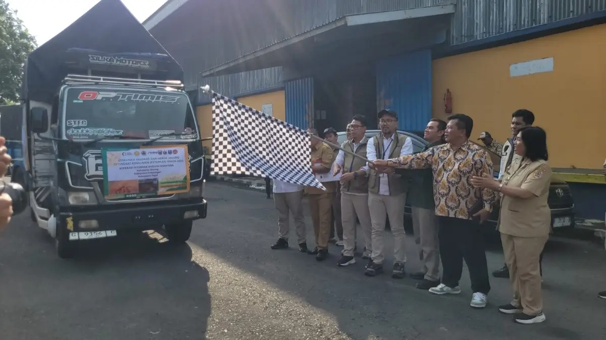 Harga Telur Anjlok Pakan Mahal! Bapanas dan Bulog Guyur SPHP Jagung Murah untuk Peternak Pekalongan