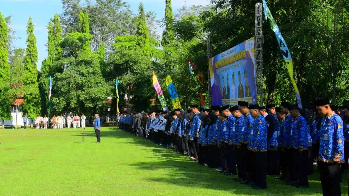 Kabupaten Pekalongan Darurat Krisis 1.700 Guru, Pendidikan Terancam Gulung Tikar