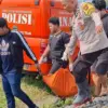 Nahas! Pria Berbalut Sarung Tewas Ditabrak KA Kargo di Ngampel Kendal, Diduga Idap Gangguan Jiwa