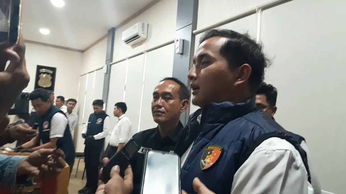 Tipu Karyawan BUMN Rp 122 Juta, Dukun Pengganda Uang Mbah Ekan Ditangkap Polres Kendal