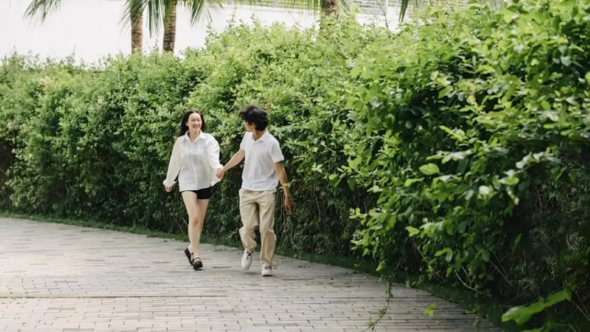 Ramalan Cinta Zodiak Besok 17 Mei 2026