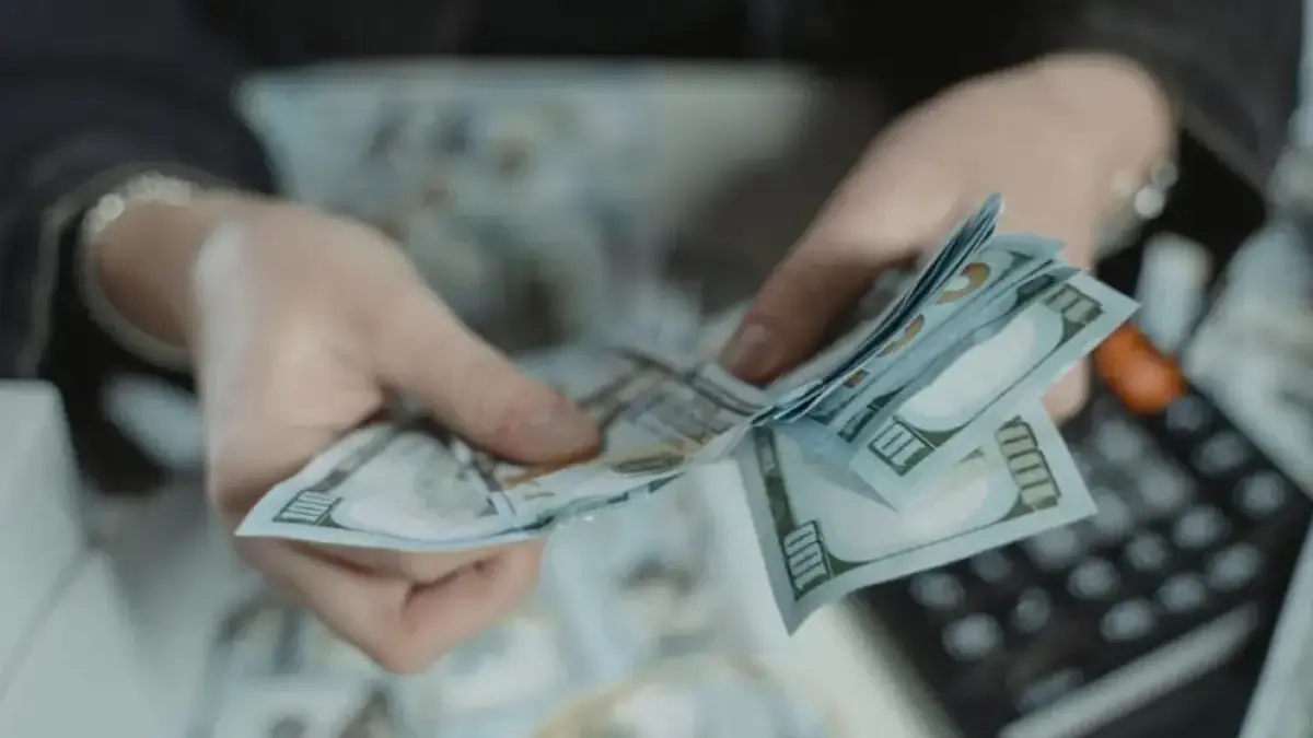 Ramalan Keuangan Zodiak Besok 5 Mei 2026