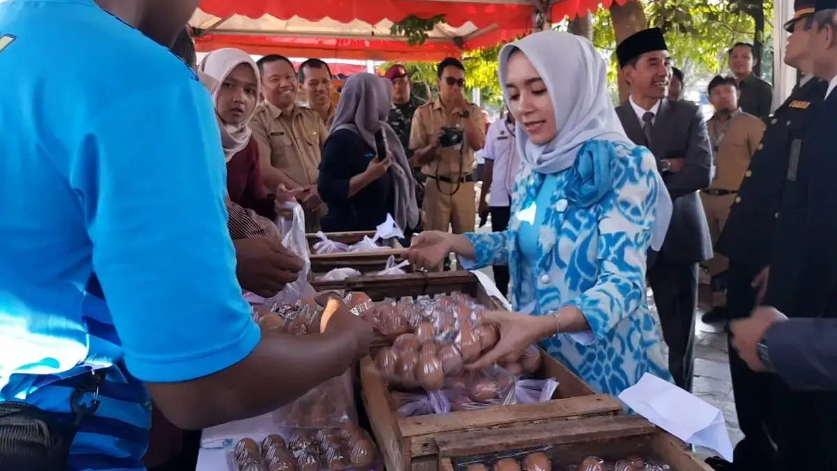 Harga Telur Anjlok di Kendal, Pemkab Gelar Pasar Murah Bantu Peternak dan Masyarakat