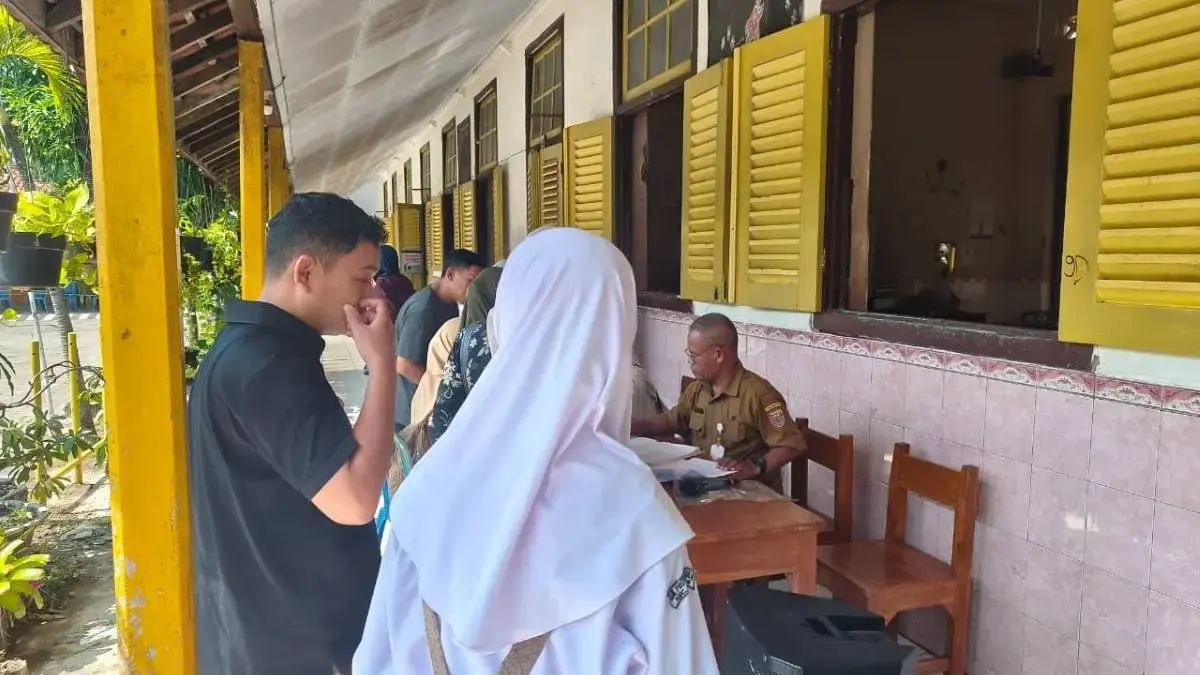 Imbas Pemadaman Listrik, SPMB di Batang Terganggu di Tengah Masa Krusial Imbas Pemadaman Listrik, SPMB di Batang Terganggu di Tengah Masa Krusial