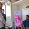 Kapolres Kendal Pimpin Evakuasi Siti Rokhanah dari Rumah Terendam Rob ke Hunian Baru