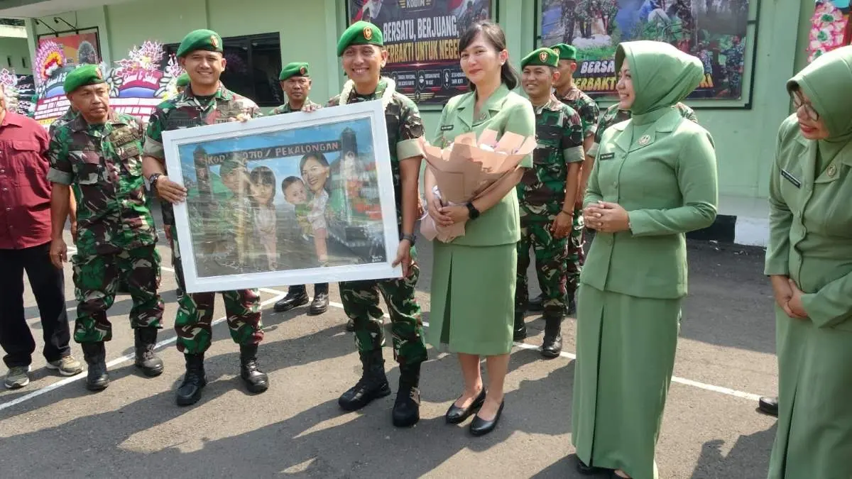 Letkol Inf Muhammad Nurul Chabibi Resmi Pimpin Kodim 0710/Pekalongan, Gantikan Letkol Arm Ihalauw Garry H Letkol Inf Muhammad Nurul Chabibi Resmi Pimpin Kodim 0710/Pekalongan, Gantikan Letkol Arm Ihalauw Garry H