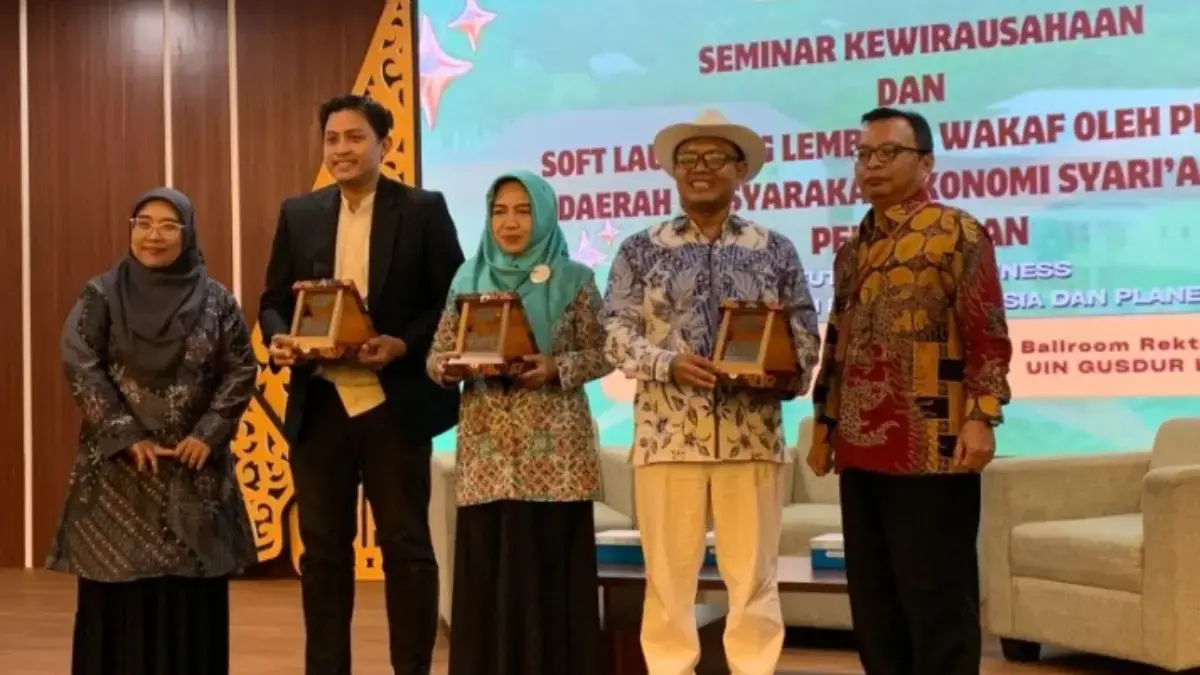Gelar Seminar Kewirausahaan, MES Pekalongan Angkat Tema Menyelaraskan Keuntungan dan Kelestarian Lingkungan MES Pekalongan