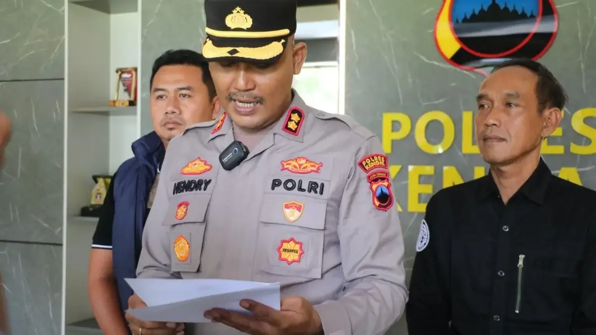 Pakai Belati, Dua Pelaku Begal di Embung PT Zanzibar Ditangkap Polres Kendal, Satu Orang Residivis Pakai Belati, Dua Pelaku Begal di Embung PT Zanzibar Ditangkap Polres Kendal, Satu Orang Residivis