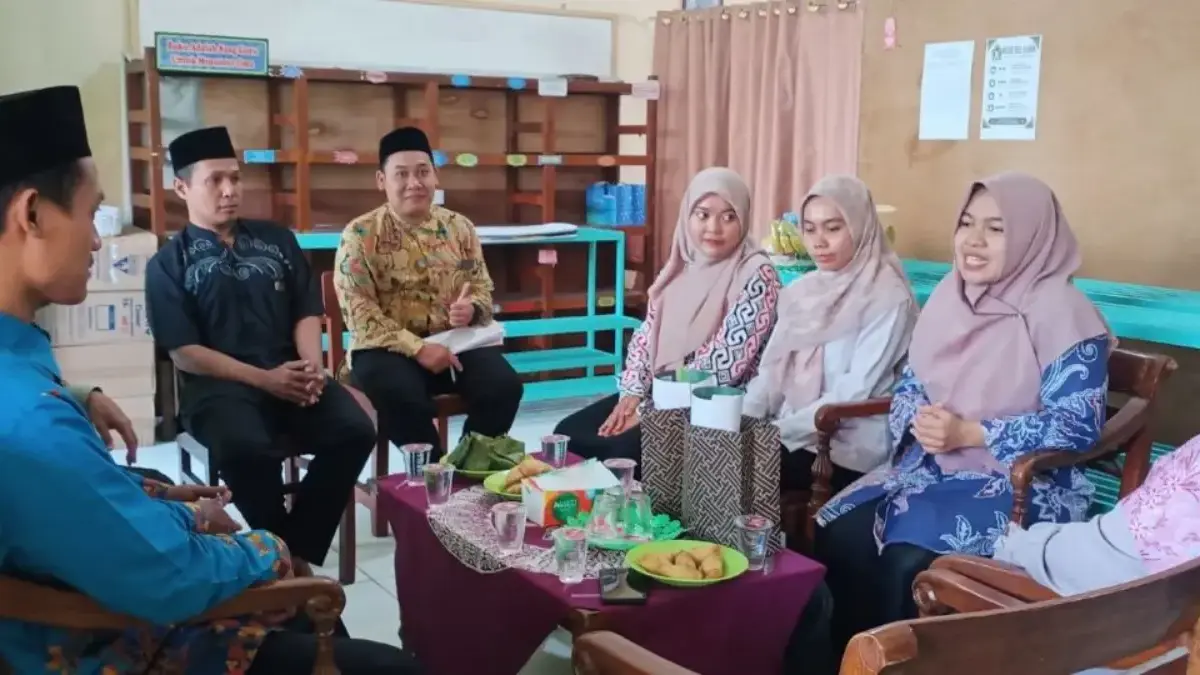 Perkuat Karakter Siswa, SMP Wahid Hasyim Pekalongan Gandeng MSI 12 dan 17 Pabean Bangun Sinergi Edukasi Perkuat Karakter Siswa, SMP Wahid Hasyim Pekalongan Gandeng MSI 12 dan 17 Pabean Bangun Sinergi Edukasi