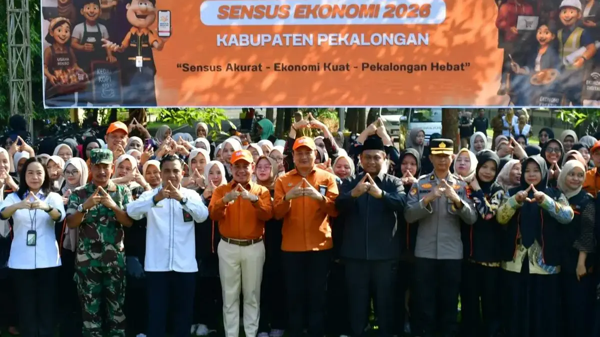 Plt Bupati Pekalongan Pimpin Apel Siaga, Petugas Sensus Ekonomi 2026 Diminta Teliti dan Akurat Plt Bupati Pekalongan Pimpin Apel Siaga, Petugas Sensus Ekonomi 2026 Diminta Teliti dan Akurat