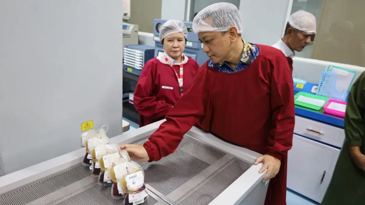 Stok Darah Golongan A dan AB Menipis di PMI Pekalongan, P2D2S Muhammad Fahmi Ajak Warga Lakukan Donor Darah Stok Darah Golongan A dan AB Menipis di PMI Pekalongan, P2D2S Muhammad Fahmi Ajak Warga Lakukan Donor Darah
