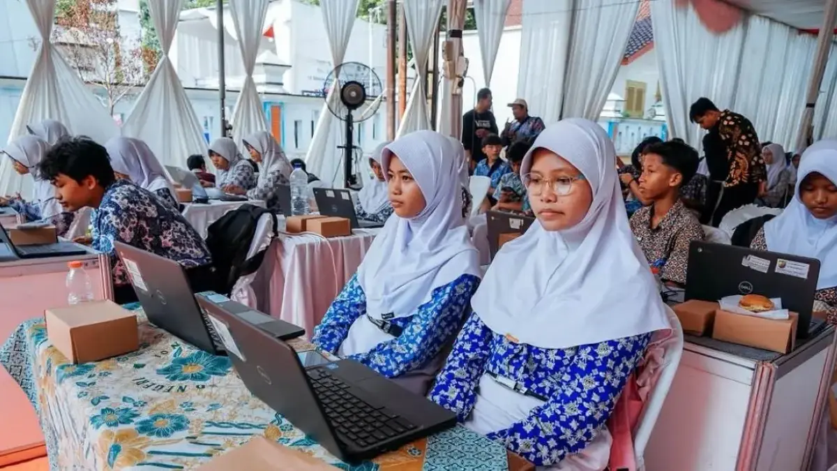 Target 10.000 Desain Batik dari AI, Pemkot Pekalongan Latih 100 Siswa SMP