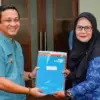 Wali Kota Pekalongan Serahkan SK Pensiun ke 20 ASN, Terbanyak dari Sektor Pendidikan