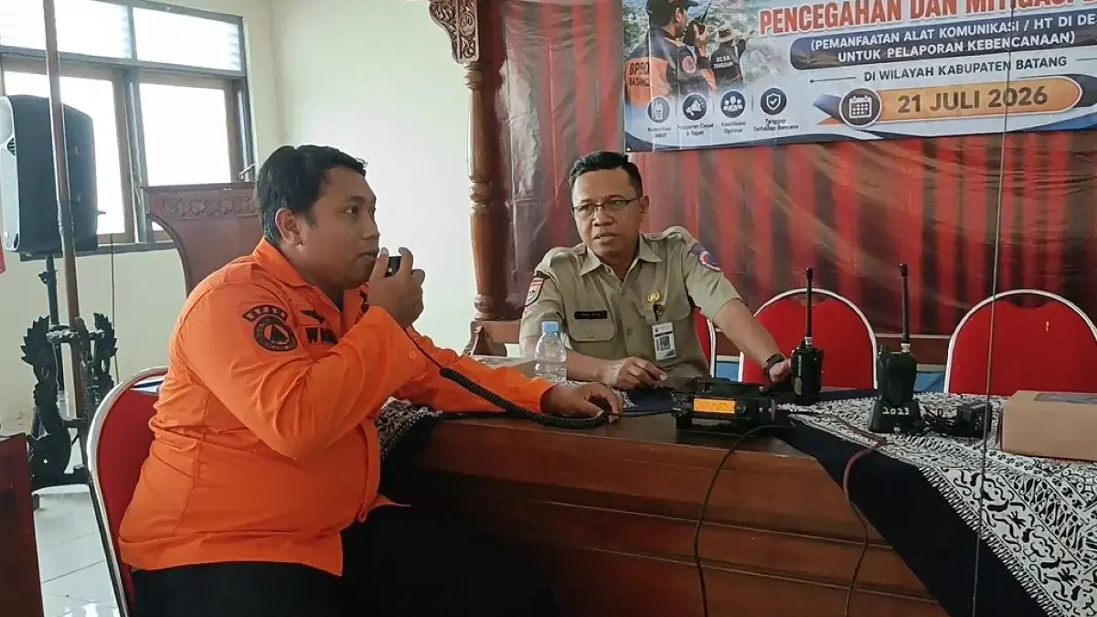 BPBD Batang Gandeng RAPI Latih Perangkat Desa Gunakan HT untuk Antisipasi Bencana BPBD Batang Gandeng RAPI Latih Perangkat Desa Gunakan HT untuk Antisipasi Bencana
