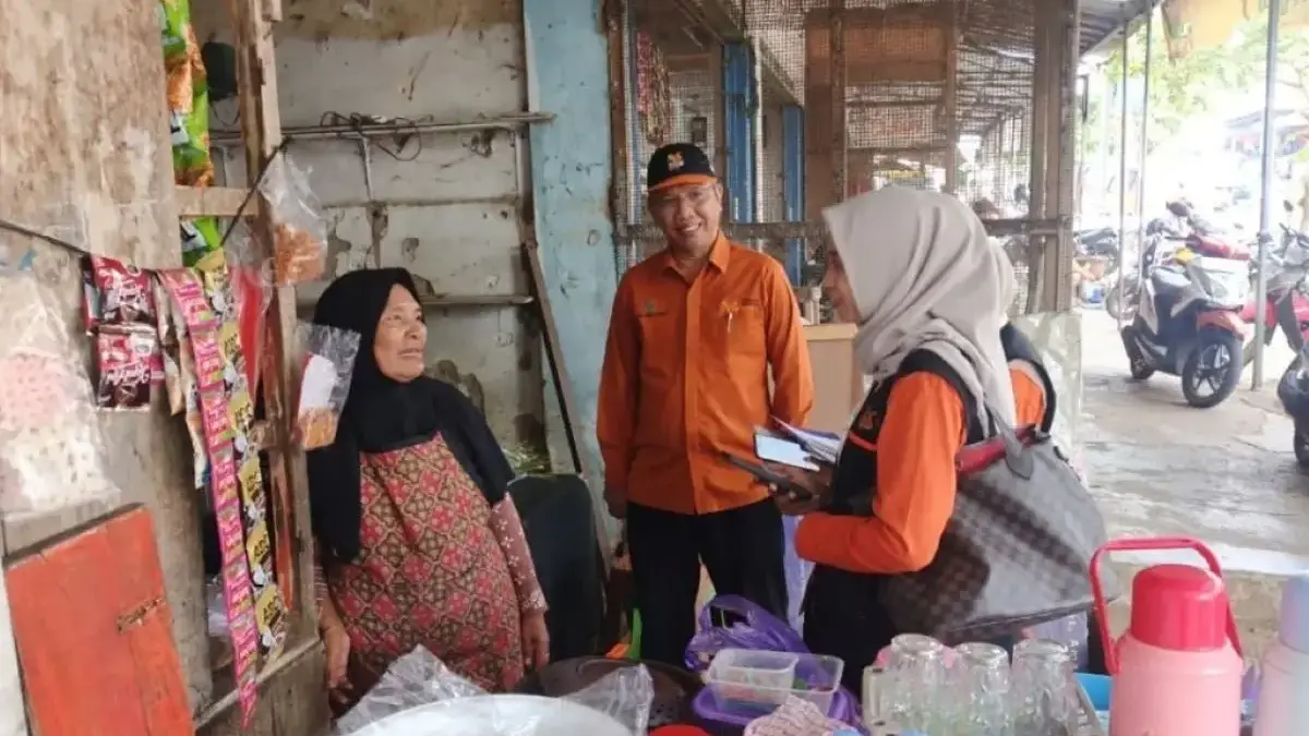 BPS Batang Datangi Pasar Limpung, Pedagang Bingung karena Sudah Didata di Rumah BPS Batang Datangi Pasar Limpung, Pedagang Bingung karena Sudah Didata di Rumah