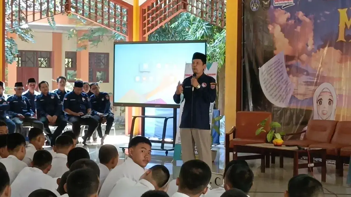 Cegah Perundungan Sejak MPLS, FKUB Batang Tanamkan Nilai Toleransi di Sekolah Cegah Perundungan Sejak MPLS, FKUB Batang Tanamkan Nilai Toleransi di Sekolah