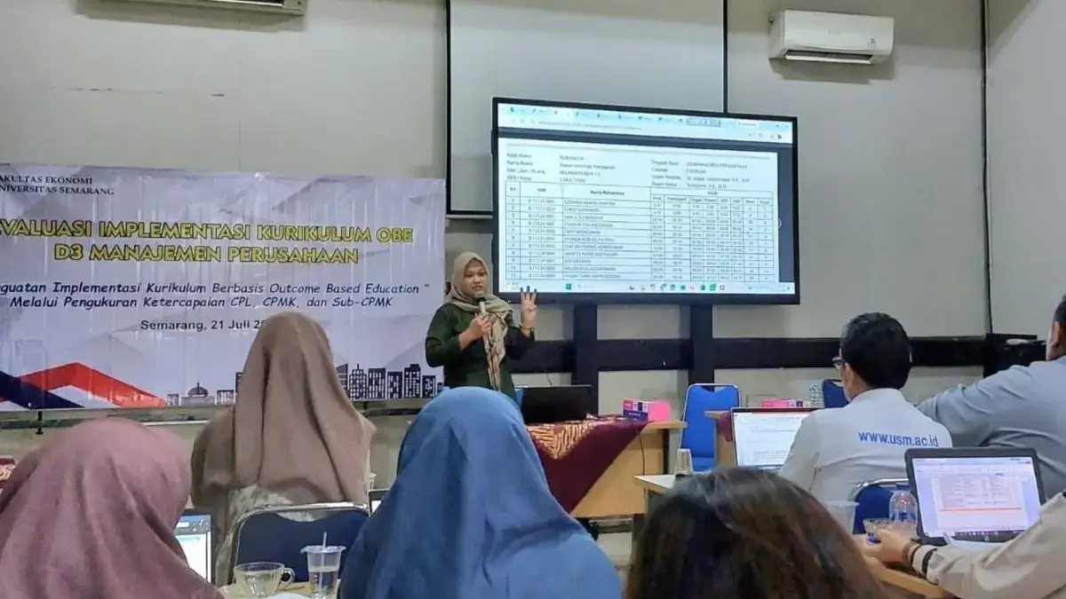 Cetak Lulusan Adaptif, Prodi D3 Manajemen Perusahaan USM Evaluasi Kurikulum OBE