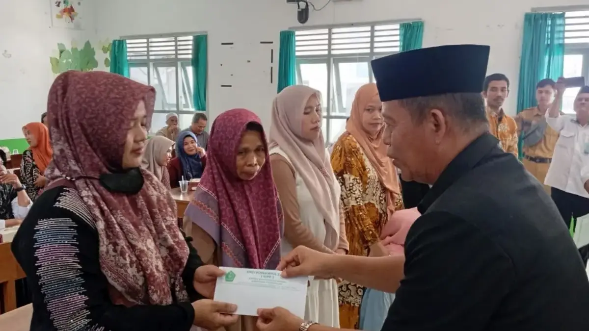 DPRD dan Kemenag Pekalongan Beri Bantuan, Pastikan 40 Santri Korban Insiden Buaran Tetap Sekolah