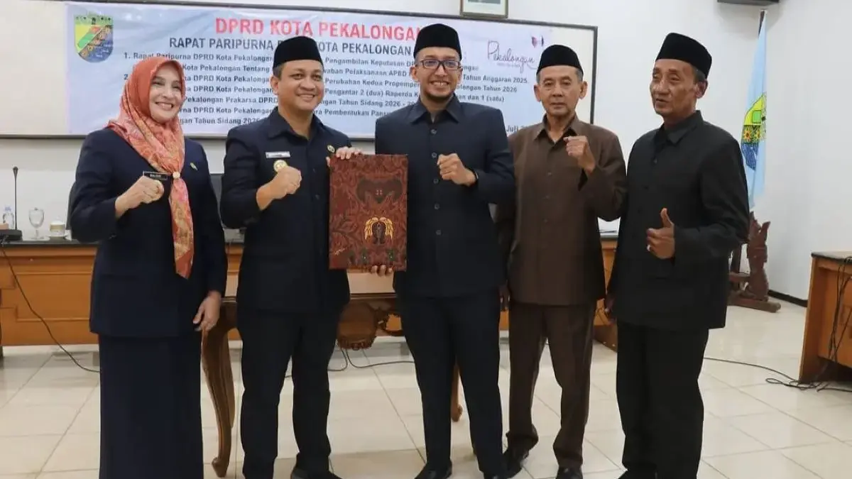 DPRD dan Pemkot Pekalongan Sinkronkan Regulasi Kepemudaan dan Perlindungan Perempuan-Anak DPRD dan Pemkot Pekalongan Sinkronkan Regulasi Kepemudaan dan Perlindungan Perempuan-Anak