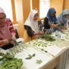 Dorong UMKM Bikin Produk Ramah Lingkungan, Dekranasda Pekalongan Gelar Pelatihan \"Ecoprint\" Inklusif