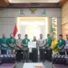 Dukung Pengembangan Kampus UMKABA, Bupati Kendal Serahkan Hibah Rp5 Miliar untuk PDM Kendal