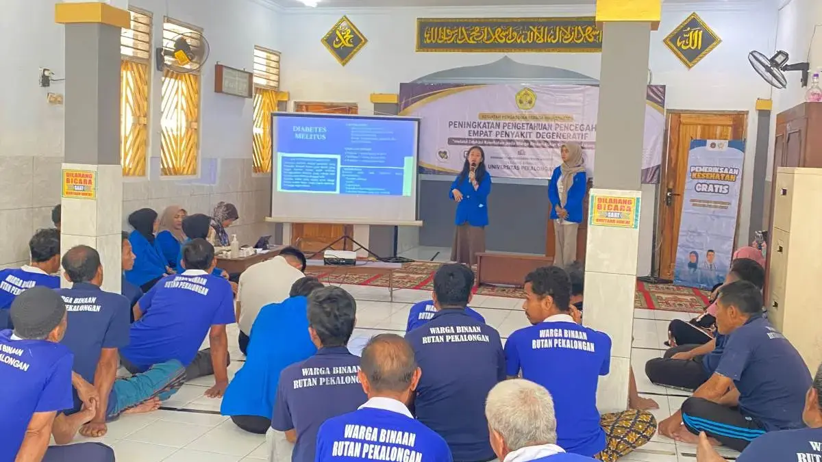 Mahasiswa Profesi Apoteker Unikal Edukasi 'Silent Killer' di Rutan Pekalongan, Cegah Penyakit Degeneratif Mahasiswa Profesi Apoteker Unikal Edukasi \'Silent Killer\' di Rutan Pekalongan, Cegah Penyakit Degeneratif